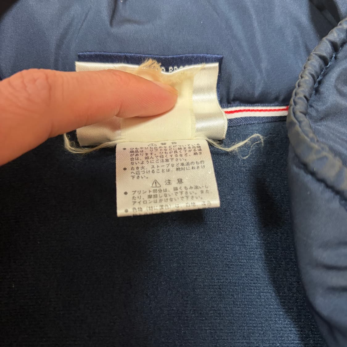 일본판)엄브로 X 잉글랜드 딥네이비 누빔 점퍼 상품이미지7