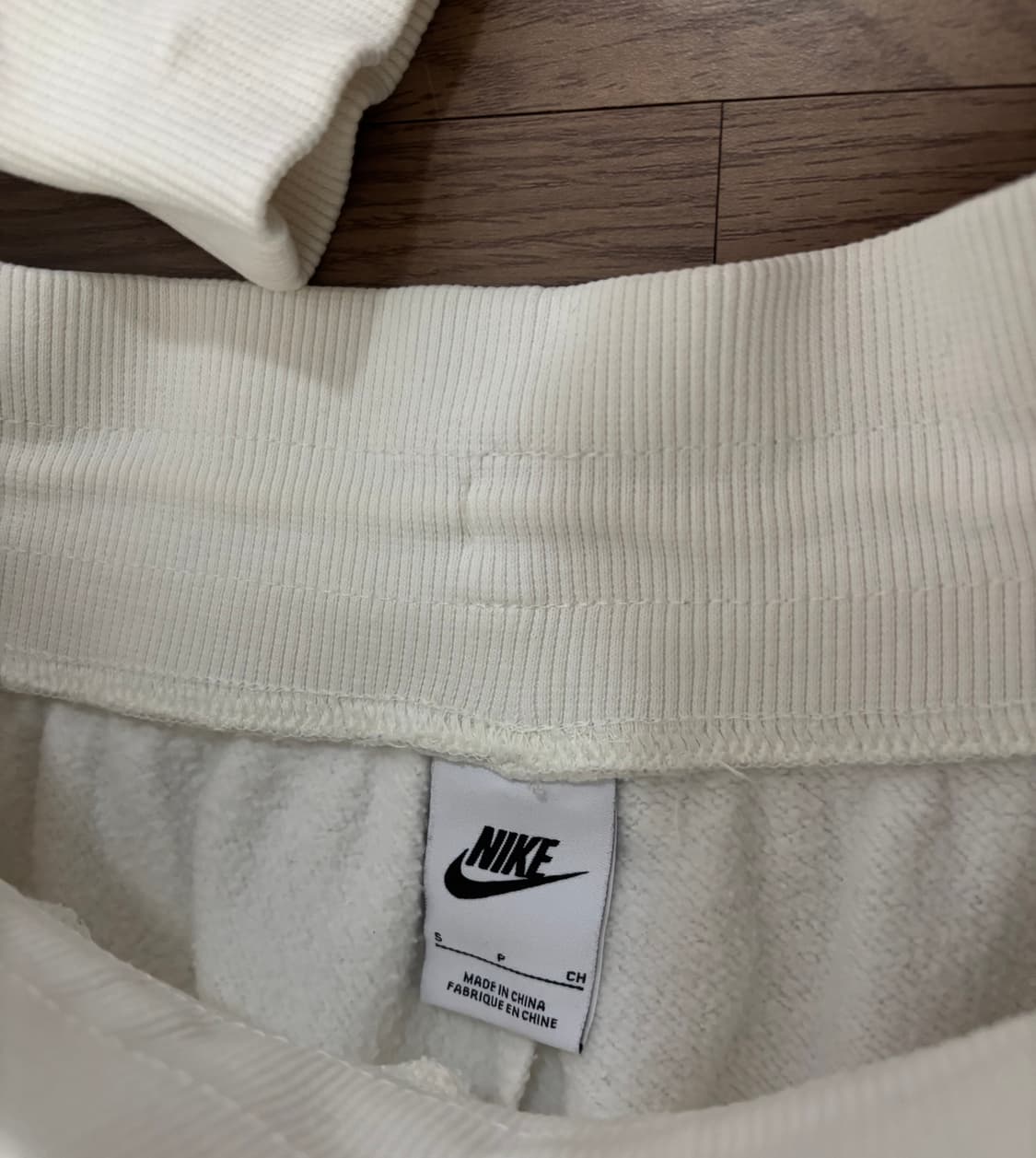 나이키  피닉스 반크롭 반집업 기모카라티 와이드핏 조거팬츠세트 여m 상품이미지5