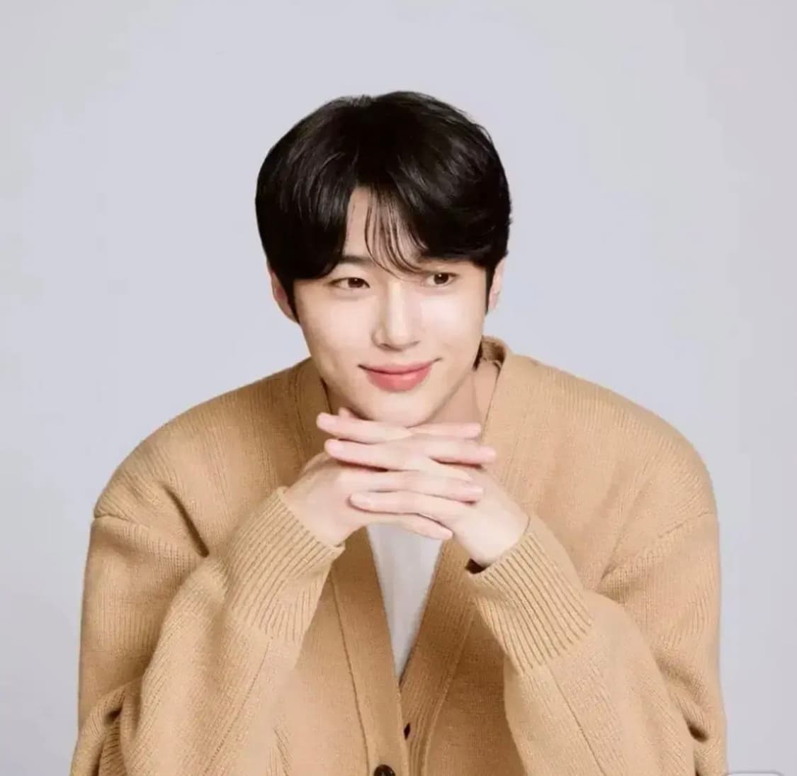 새상품) 렉토 가디건 베이지 S (변우석 착용) 상품이미지3