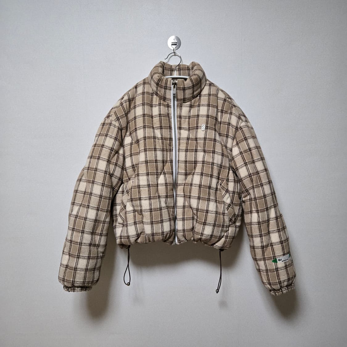 기준 2022 플로우 체크 덕다운 패딩 (에스파 윈터 착용) 상품이미지3