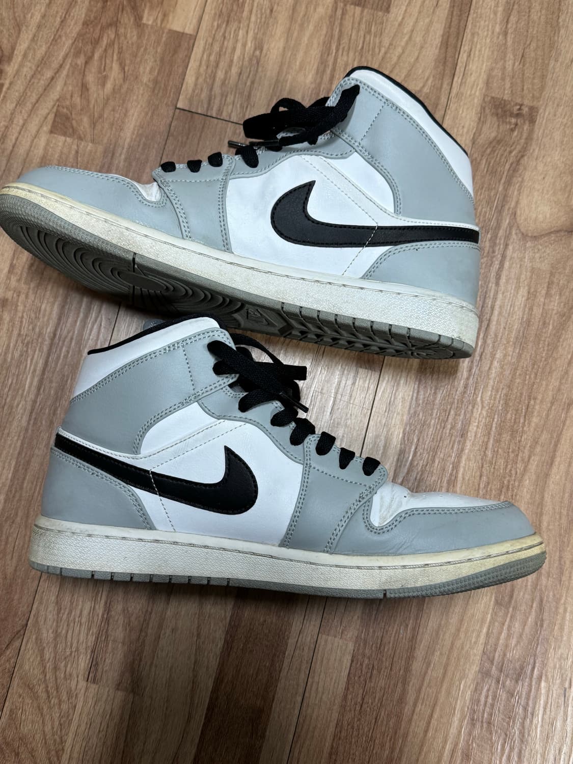 조던1 미드 라이트 스모크 그레이 270 상품이미지5