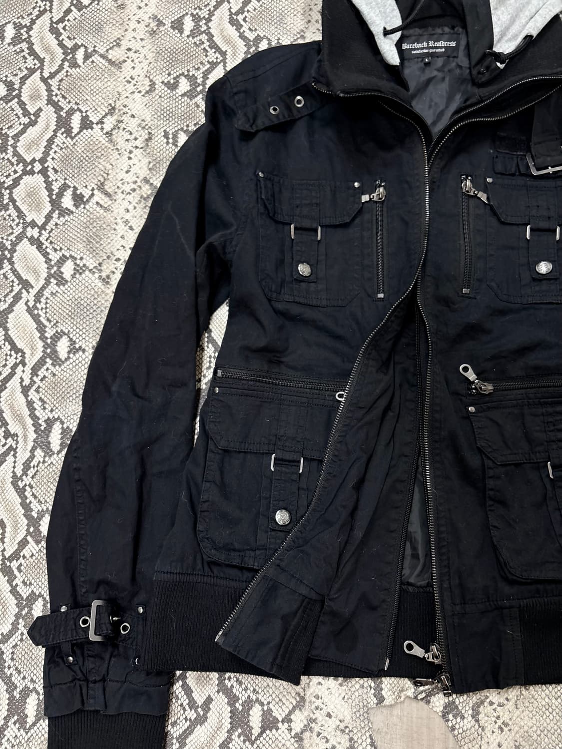 “BareBack RealDress” 00’s Design Gimmick 상품이미지3