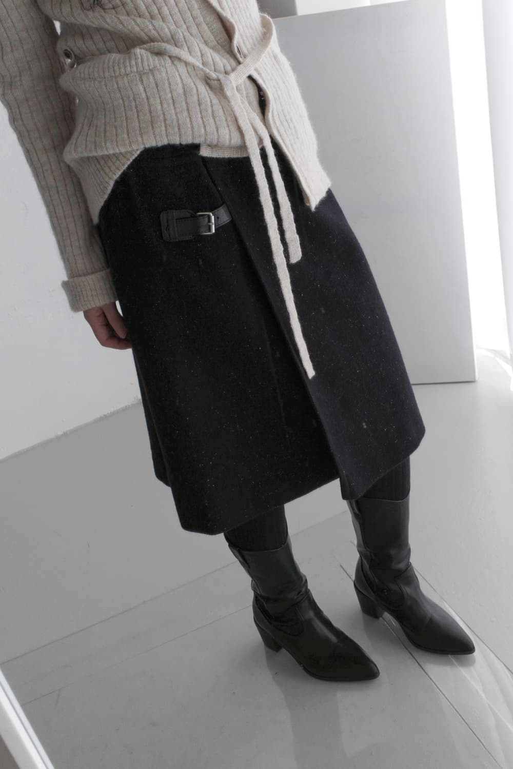 courreges) wool buckle wrap skirt  상품이미지8