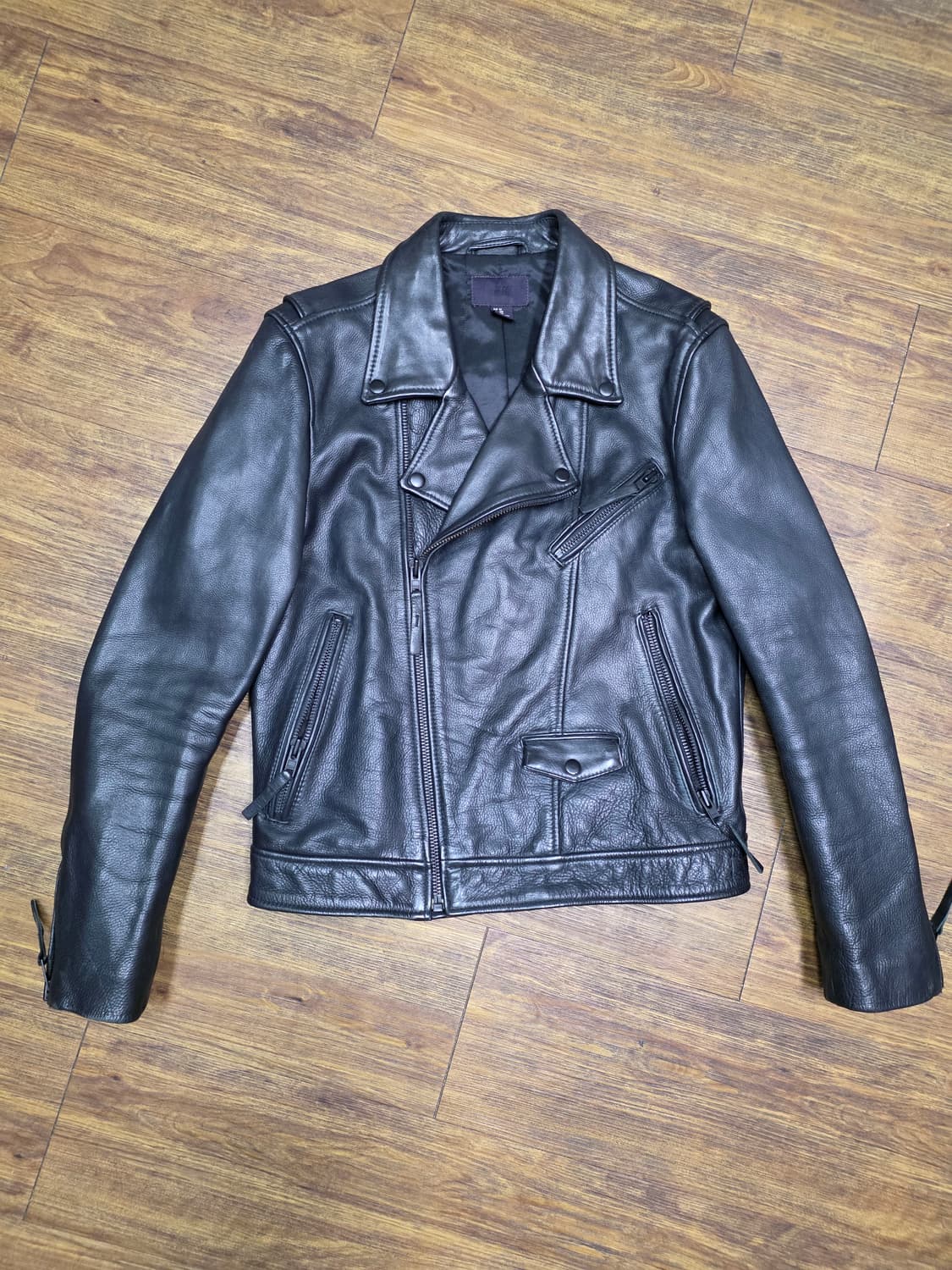  H&M의 프리미엄 카우하이드 더블 라이더 자켓 상품이미지1