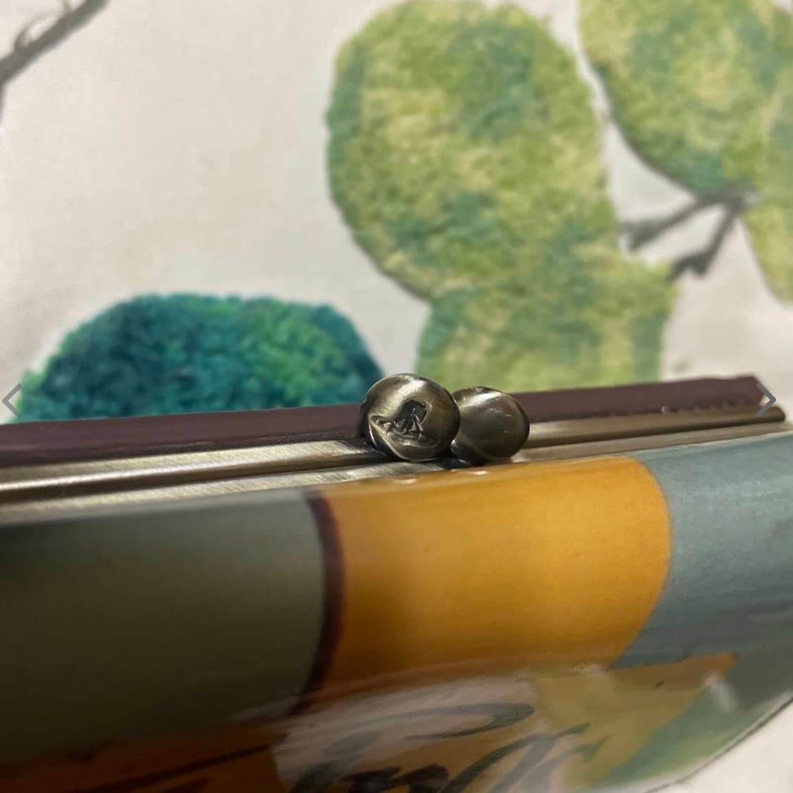 비비안웨스트우드 아카이브 펑크 프린트 에나멜 레더 하프월렛 반지갑 상품이미지7