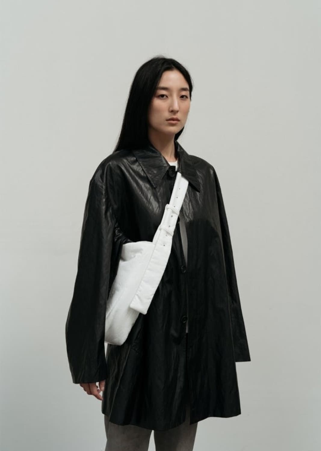 아모멘토 비건 레더 코트 상품이미지1