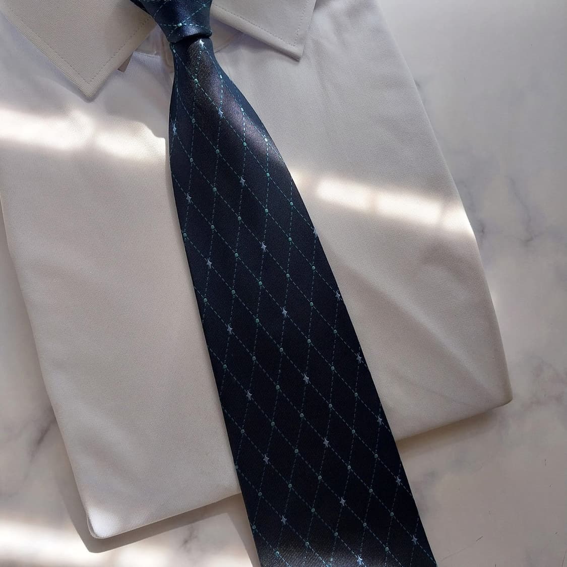 미셸 클라인 실크 네이비 다이아몬드 넥타이 9.3cm A+등급 K990
 상품이미지4