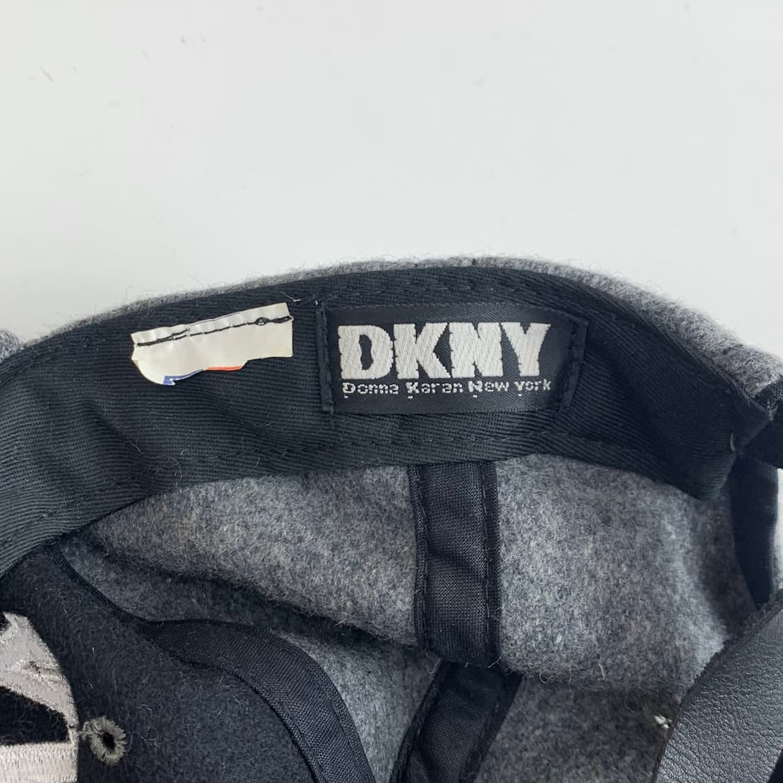 90s usa dkny 로고 투톤 캡 상품이미지5