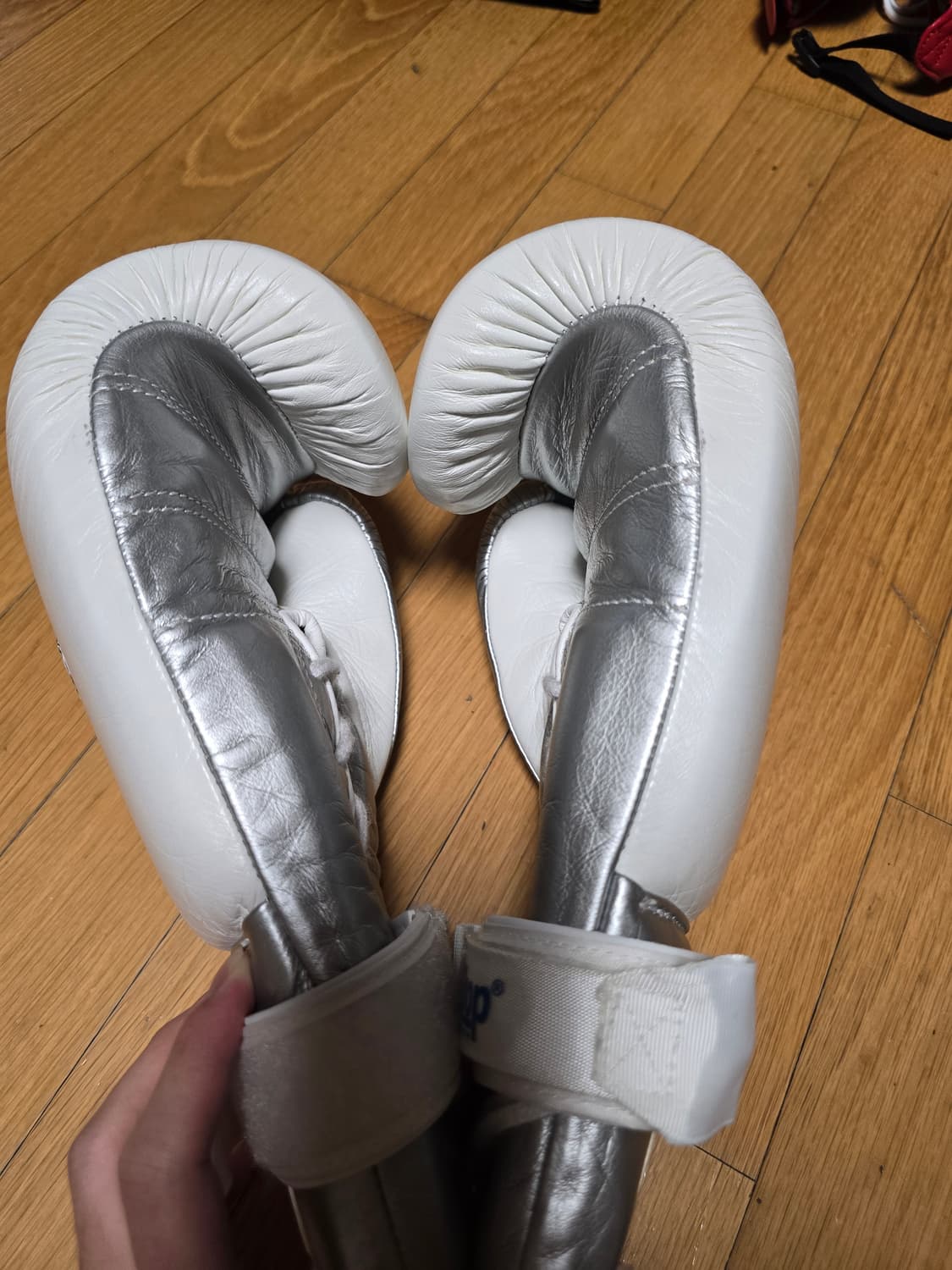 위닝 복싱 화이트실버,퍼플 16온스,화이트 14온스 세트판매 상품이미지9