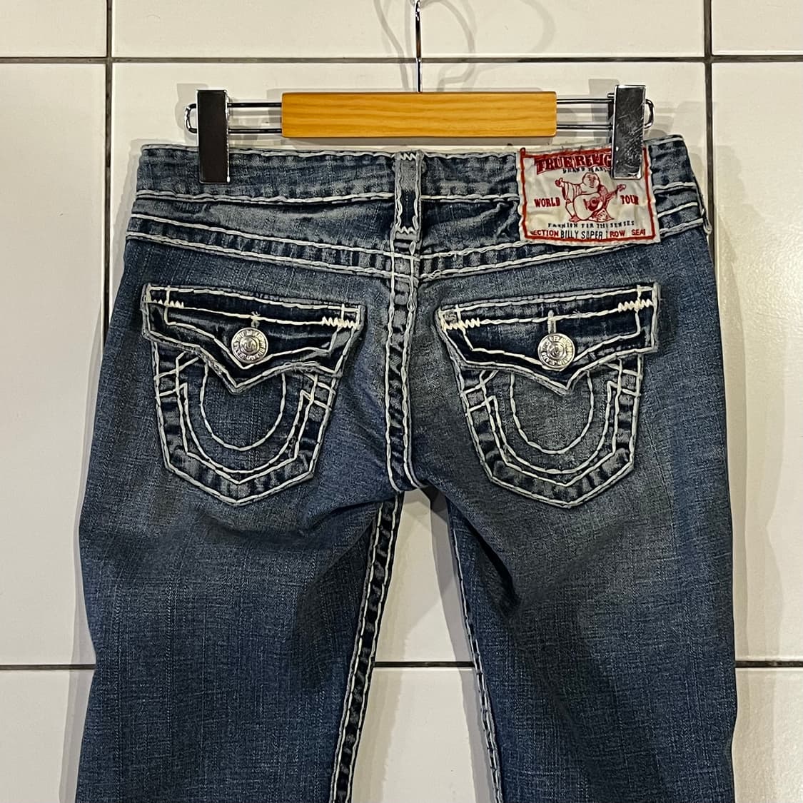 트루릴리젼 빌리 슈퍼 티 중청 스티치 부츠컷 데님팬츠 26 상품이미지1