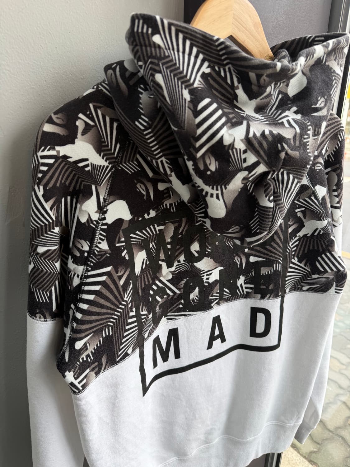 M/ 베이프 00s 카모 빅로고 후드티 상품이미지8