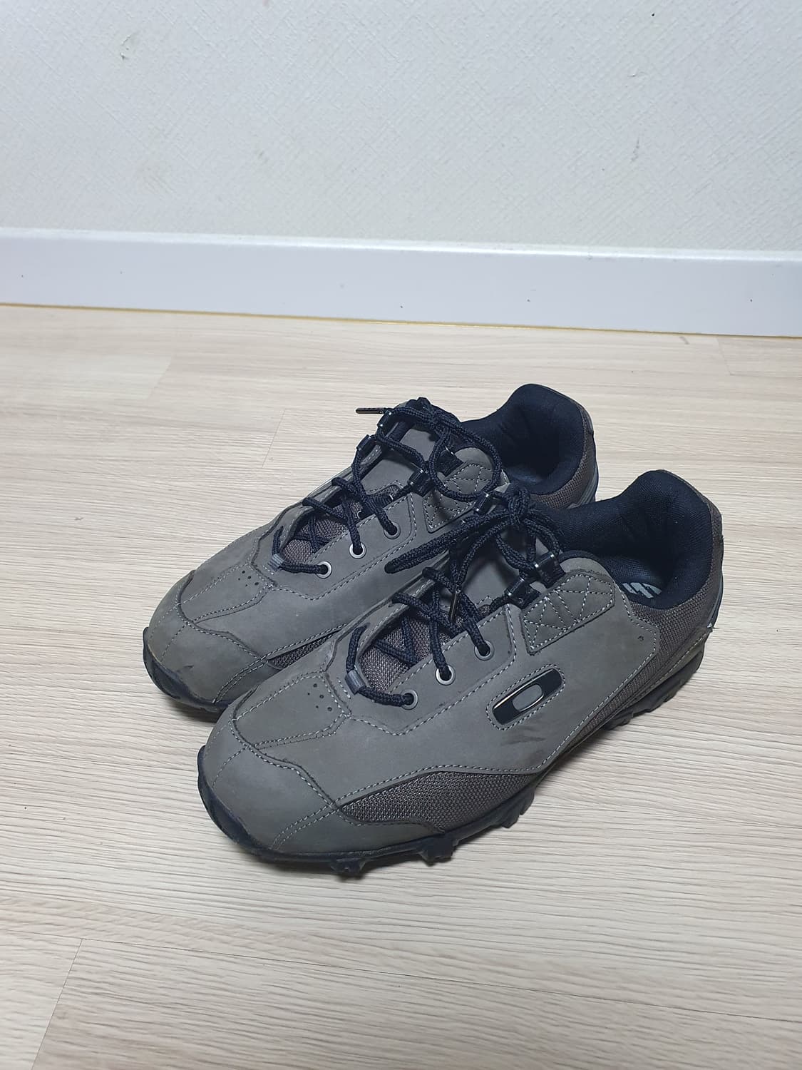 오클리 바탈리온 로우 트레킹화 300 상품이미지5