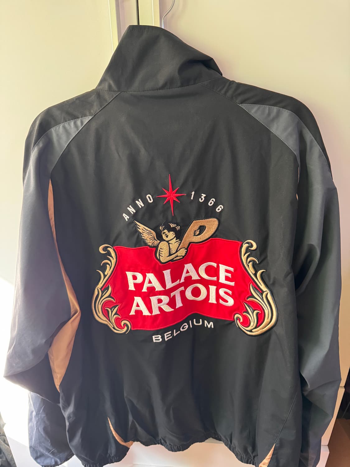 팔라스 x 스텔라 아르투아 라이트 코트 자켓 상품이미지2