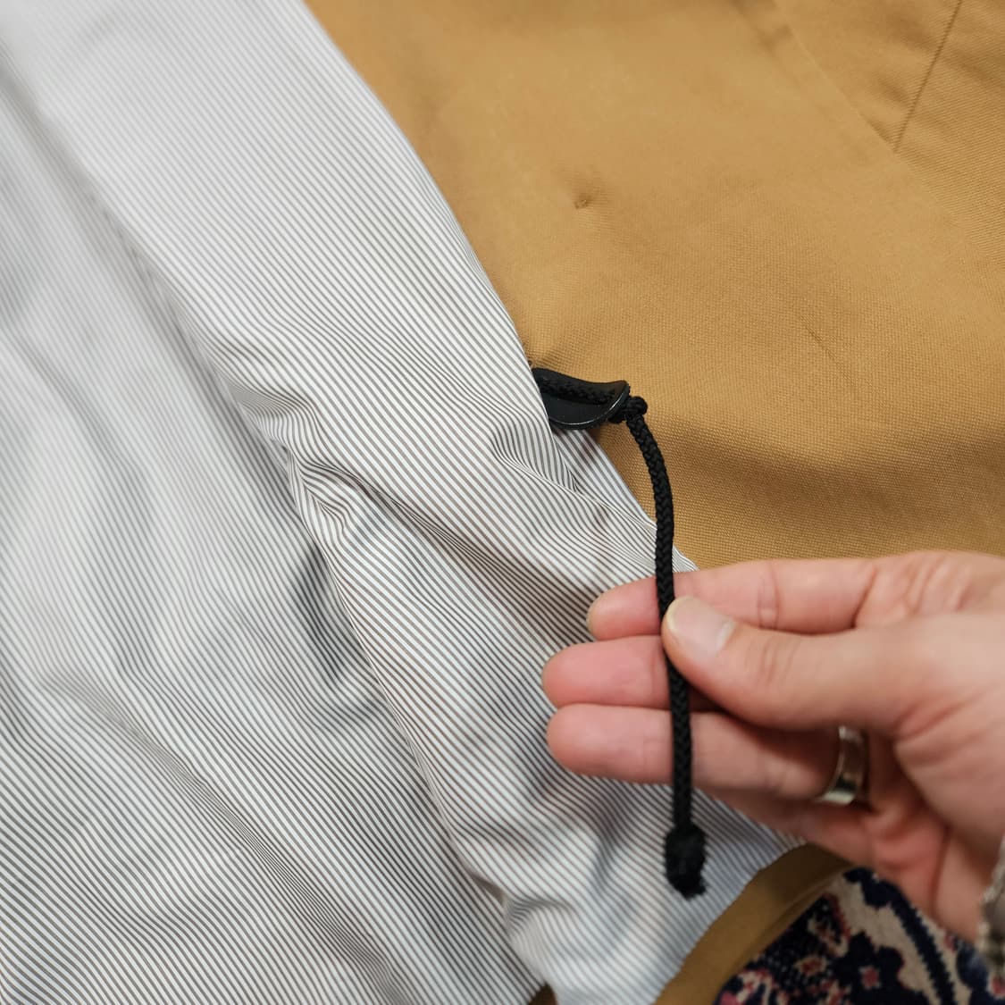 르윗(Lewitt) 숏 트랜치 빅후드 자켓 Free 상품이미지5