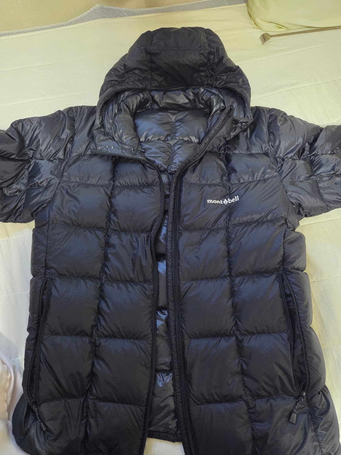 몽벨 슈페리어 다운 파카 팝니다xl사이즈 상품이미지1
