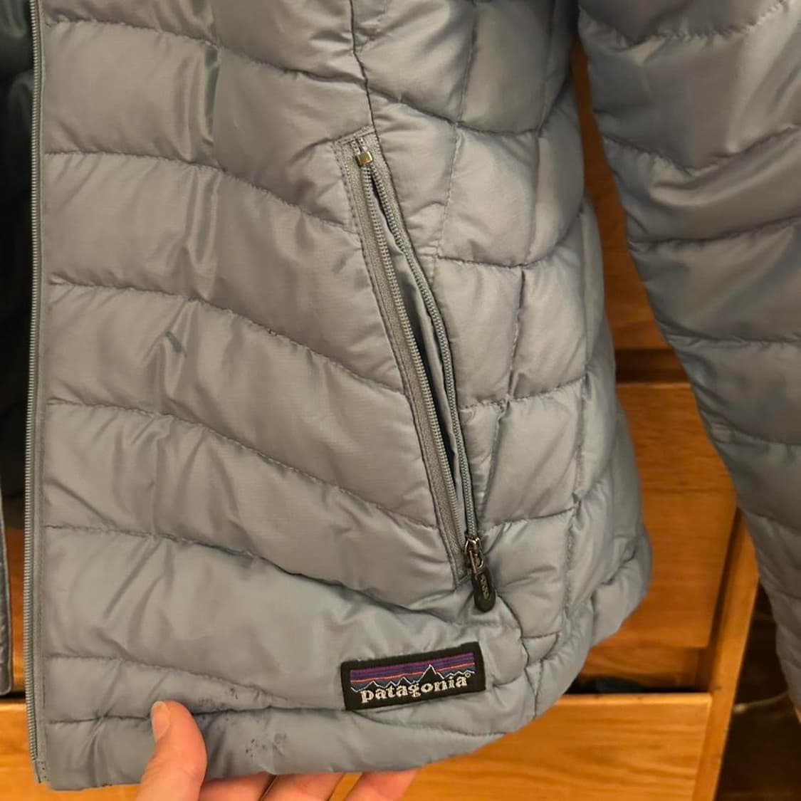 파타고니아 경량패딩 그레이 상품이미지5