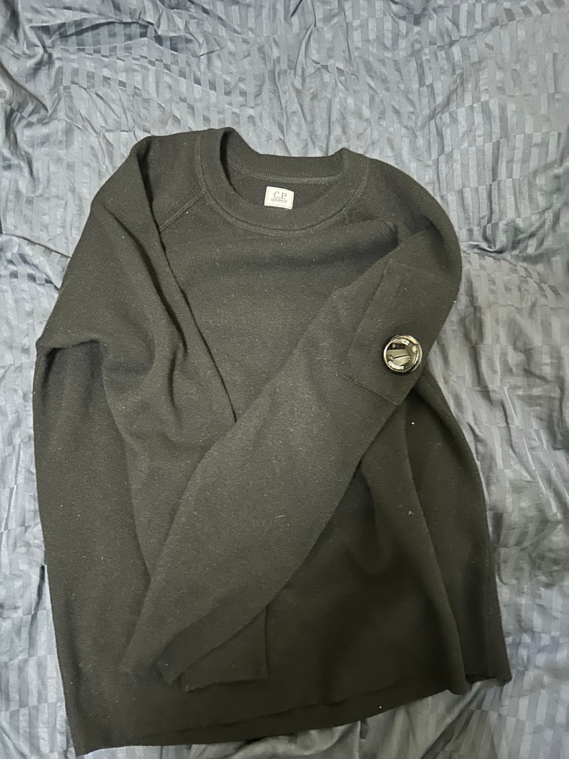 CP컴퍼니 블랙 렌즈 니트 xl 상품이미지1