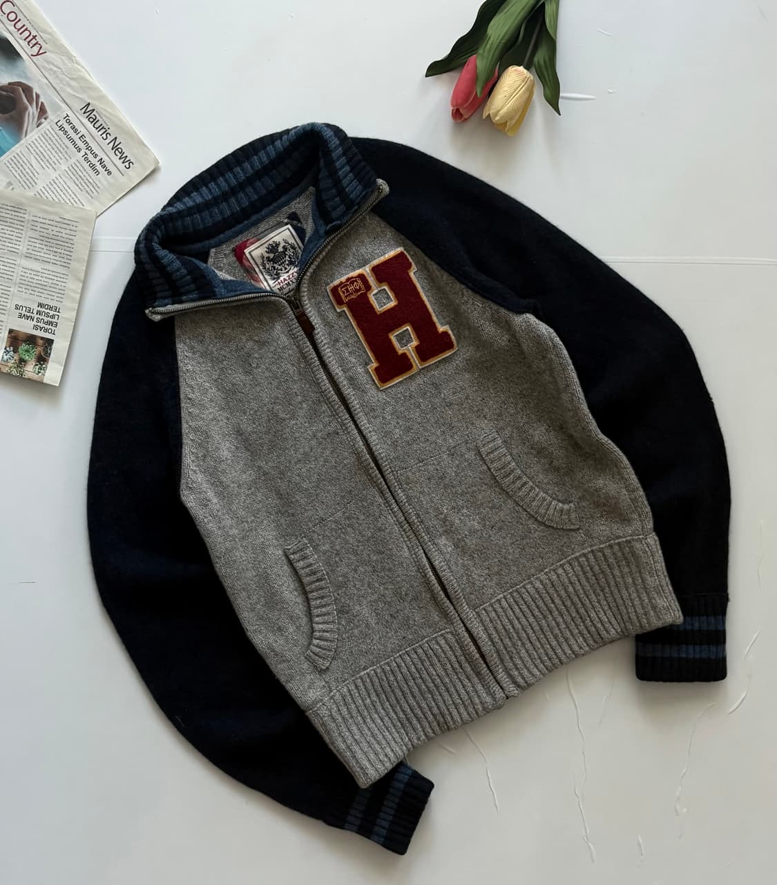 헤지스 엘보 패치 스타디움 니트 집업 상품이미지1