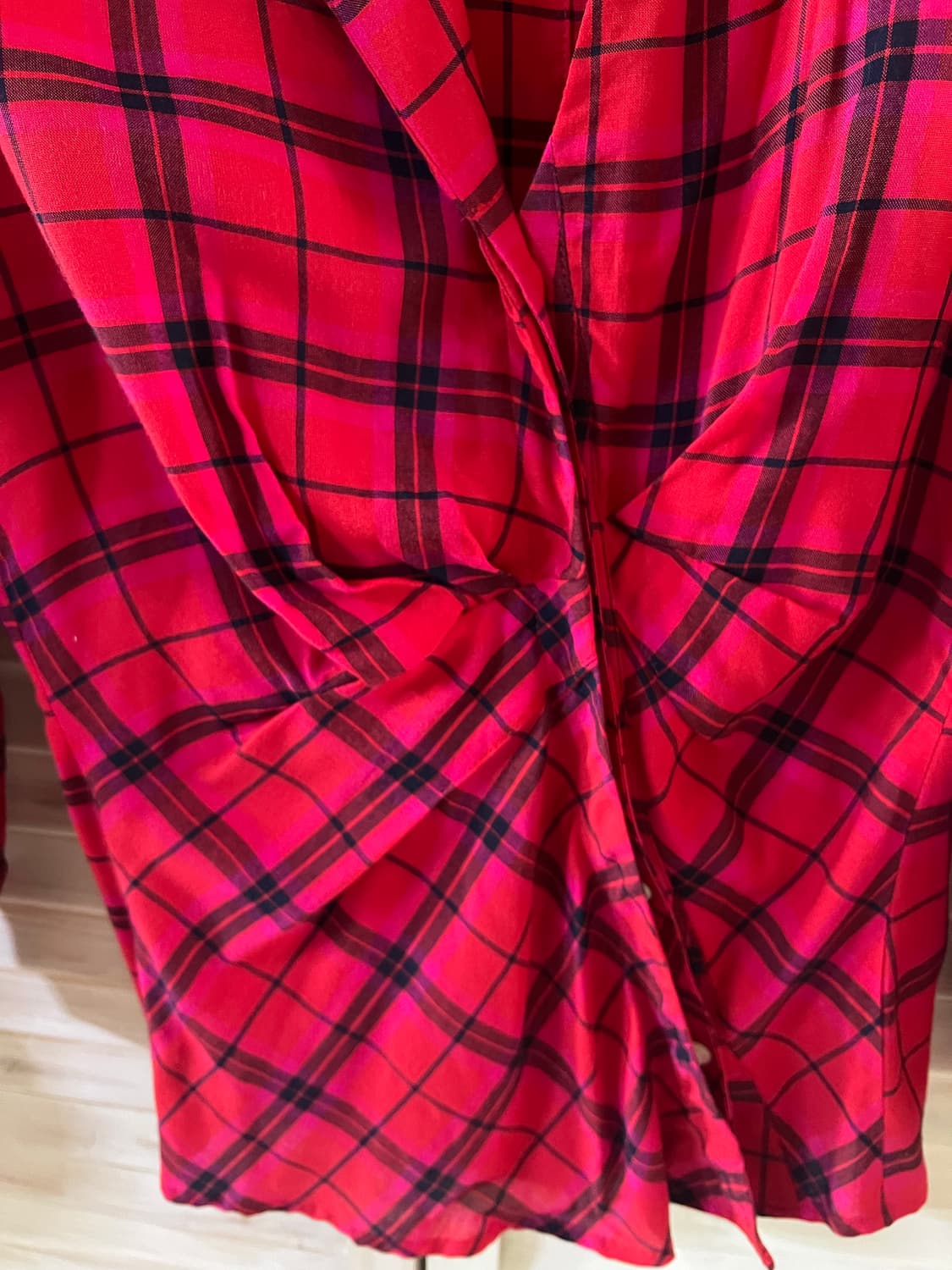 lucky chouette 레드체크 트위스트 블라우스 상품이미지3