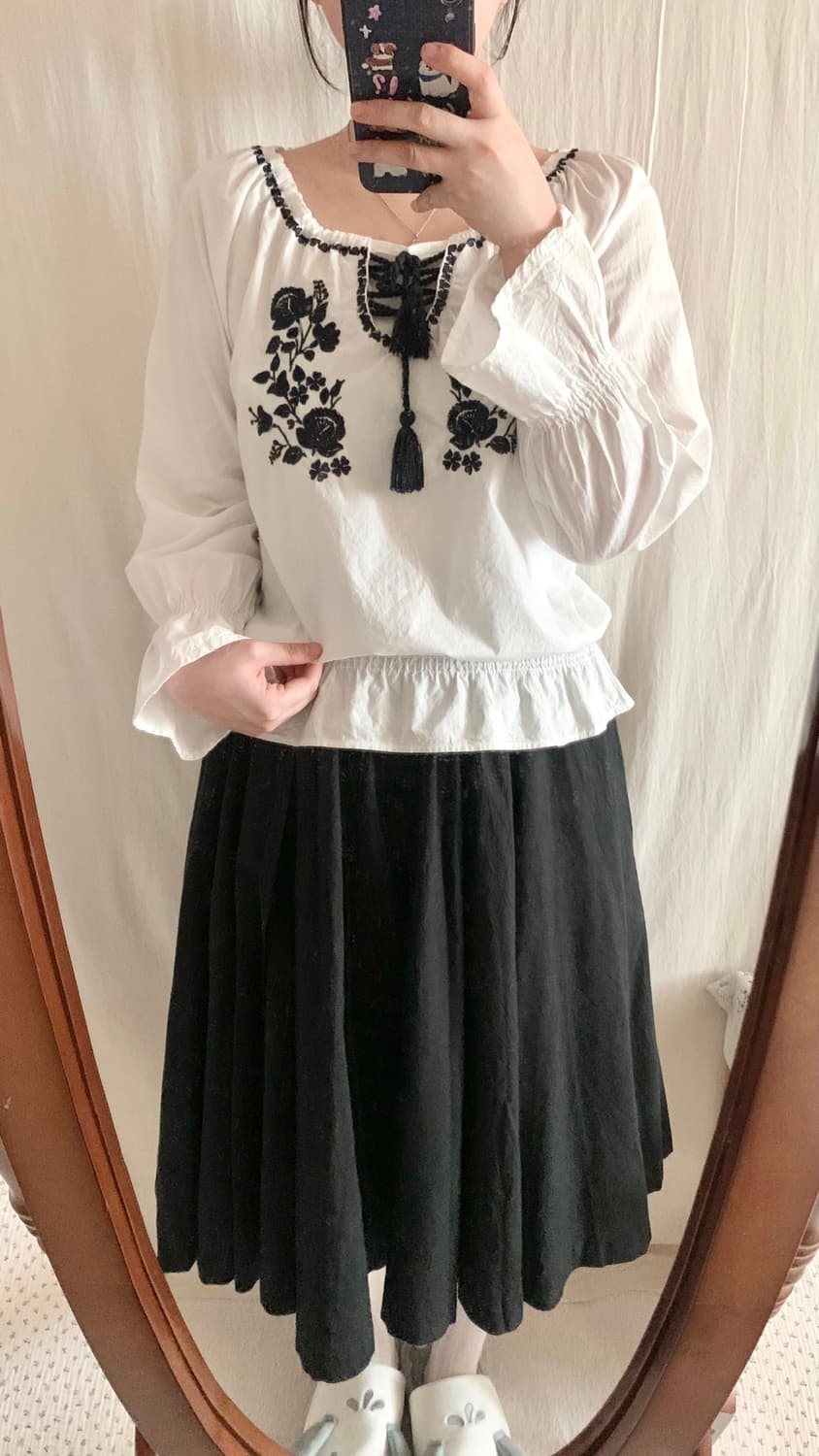 아일렛 자수 블라우스 상품이미지5