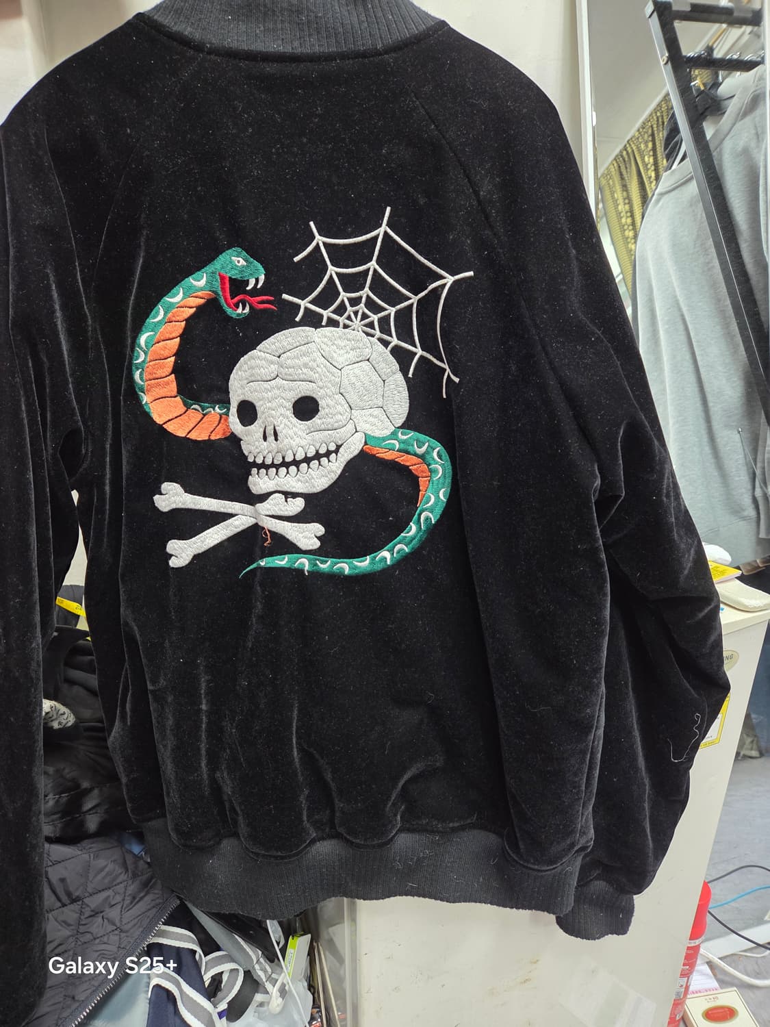 마가진  해골  벨벳자켓 상품이미지3