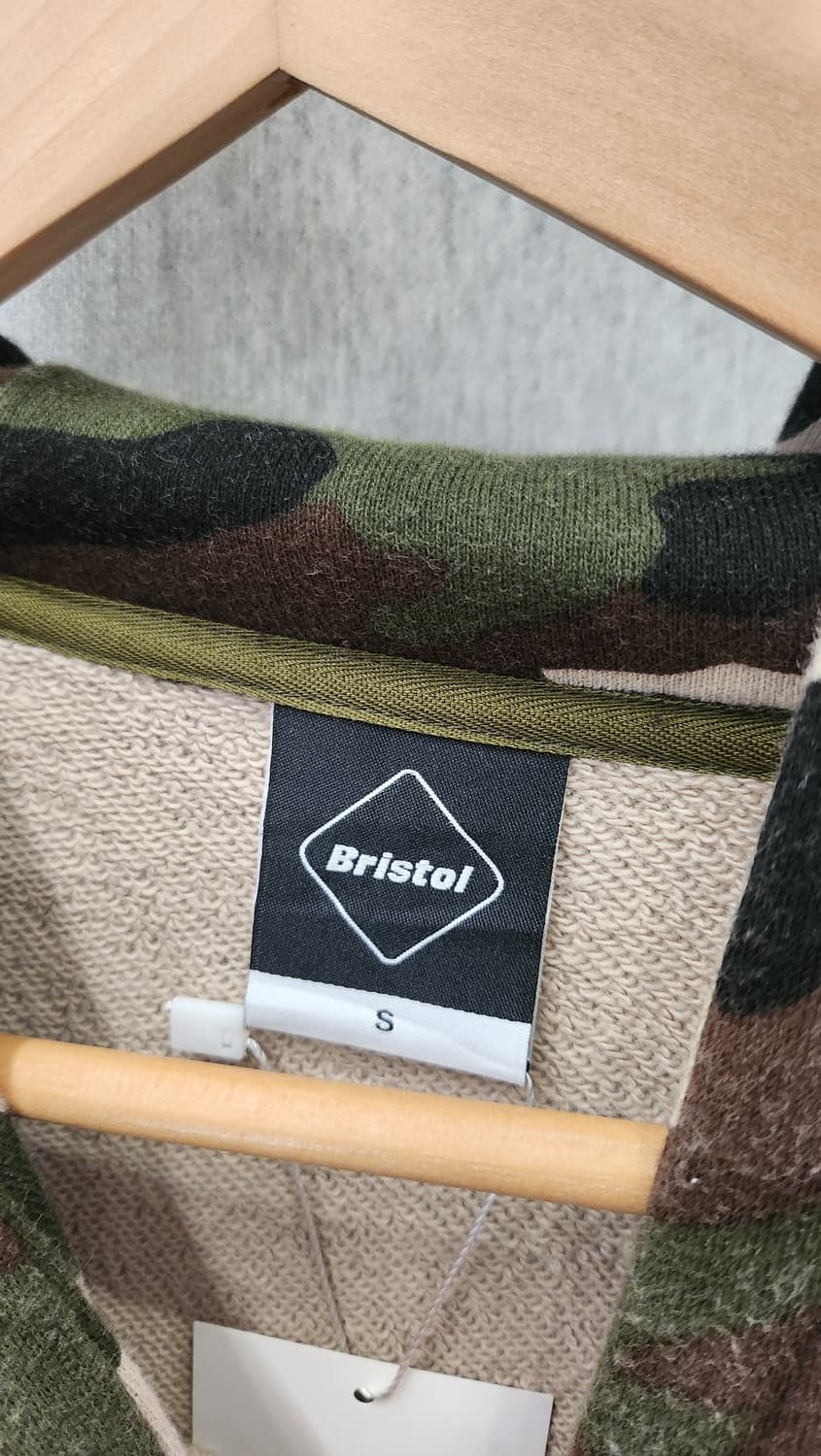 F.C.R.B. CAMOUFLAGE STAR PULLOVER HOODY 상품이미지5