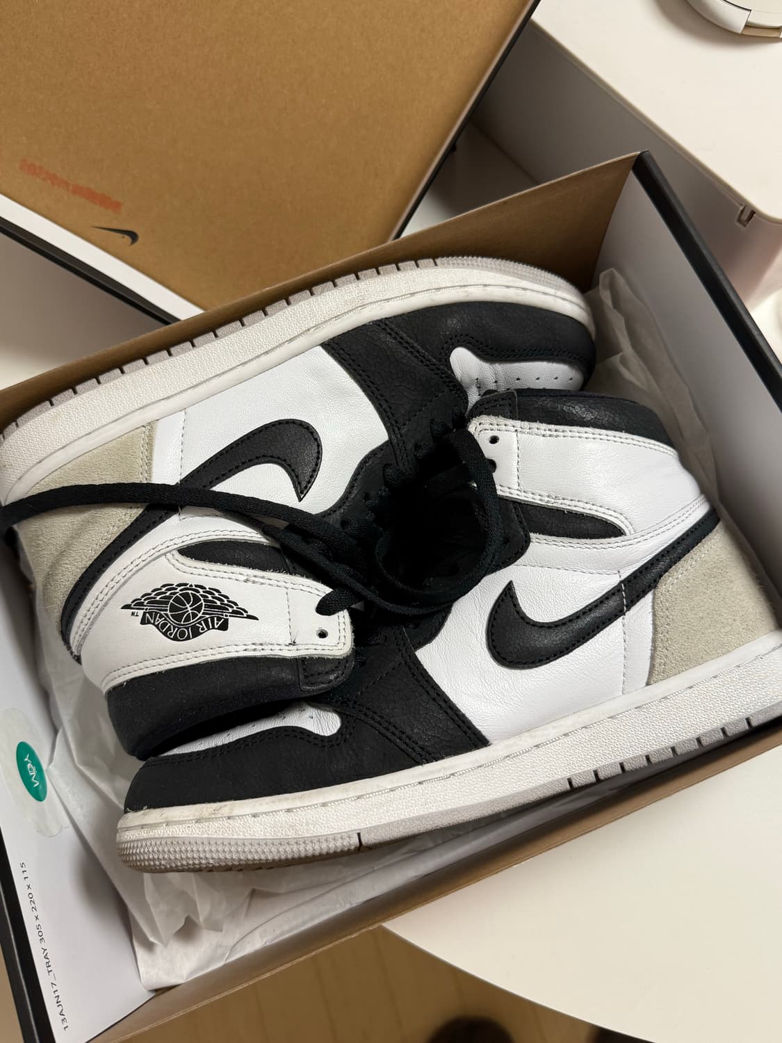 조던 1 레트로 하이 OG 블리치드 코랄 250 상품이미지2