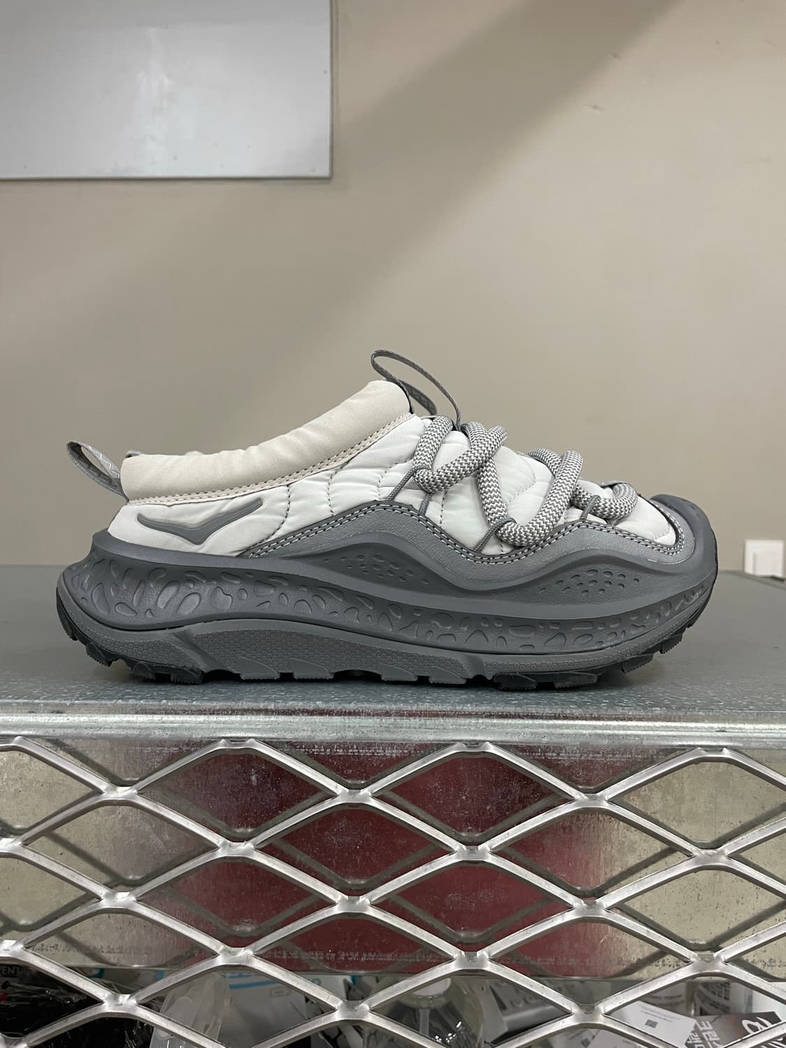 호카 오라 프리모 스타더스트 그레이 235 상품이미지4