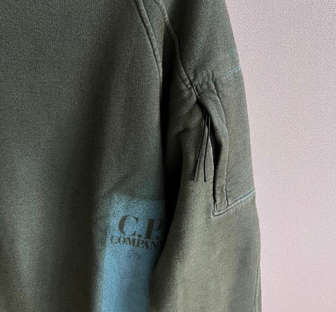 정품 CP 컴퍼니 맨투맨 한글택 기모 M 상품이미지3