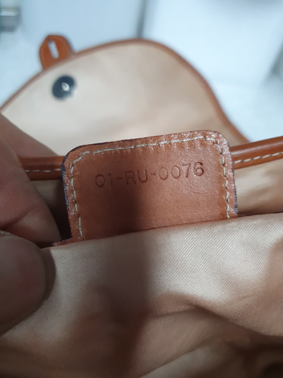 디올(Dior) 로맨틱 하트 브라운자물쇠 토트백 컨디션 좋아요. 상품이미지8