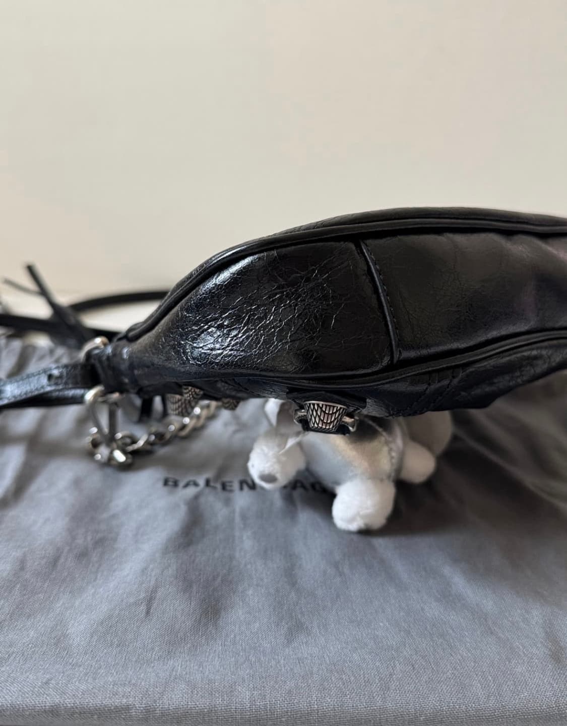 발렌시아가 르카골 미니 체인백 블랙 상품이미지6