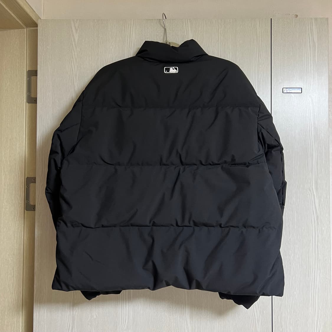 mlb 크롭 커브패딩 s 상품이미지5