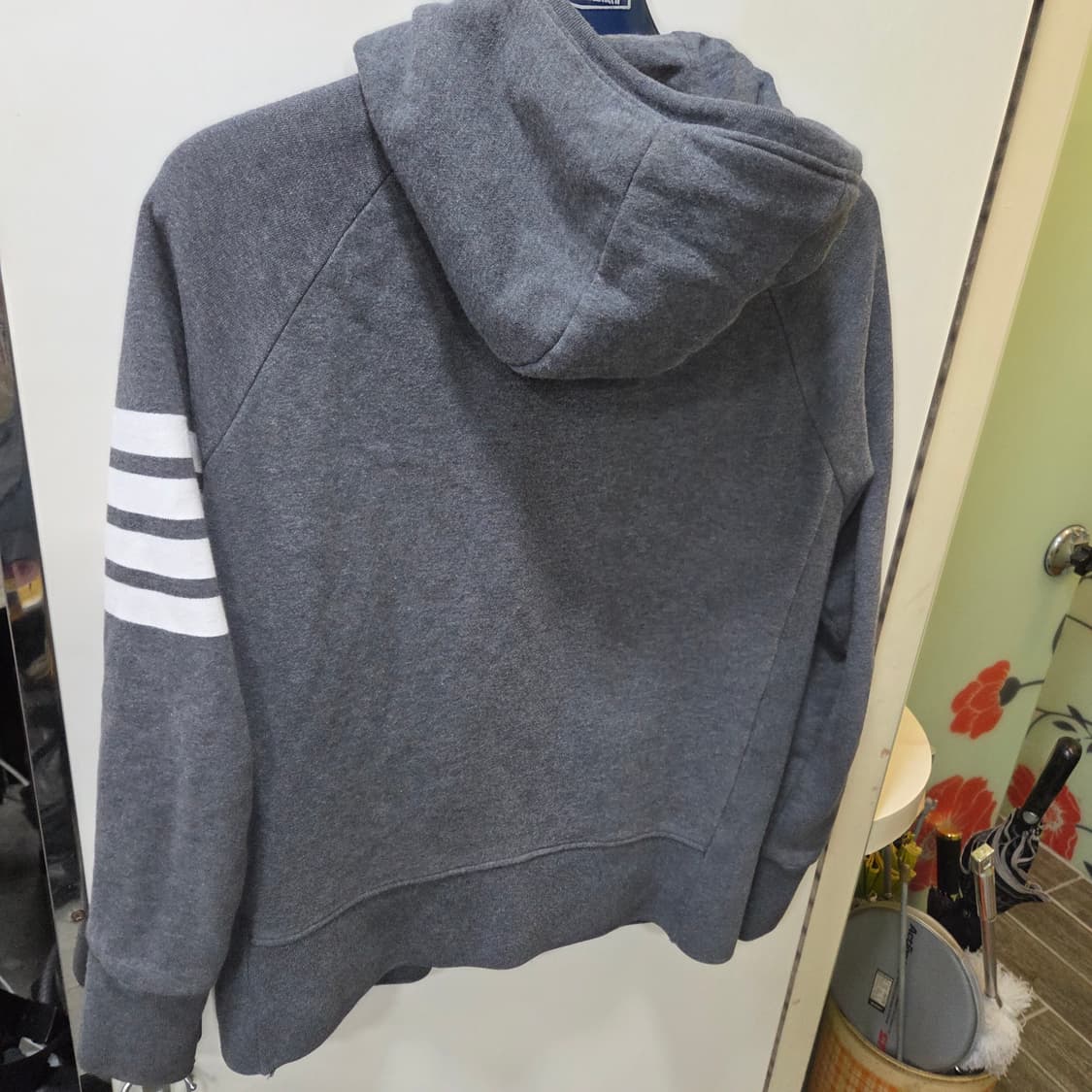 톰브라운 후드집업 상품이미지7