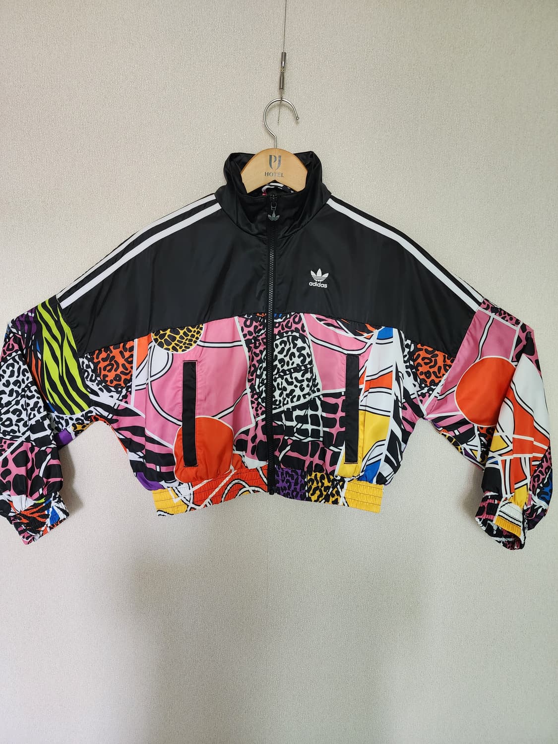 아디다스 크롭 윈드브레이커 Multicolor 여성용 상품이미지4