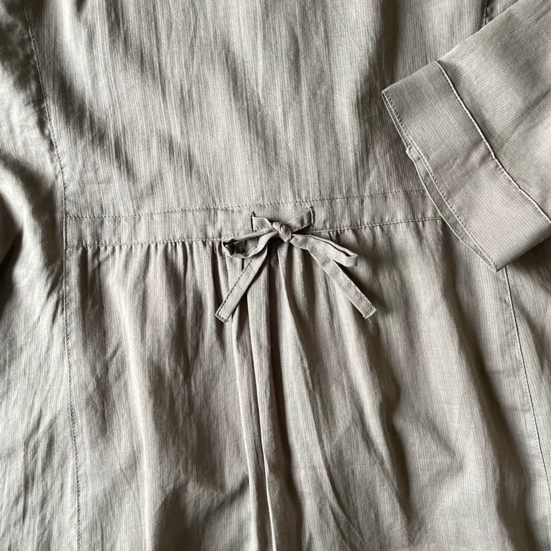 레이스 디테일 그레이브라운 롱 블라우스 (새상품) 상품이미지6