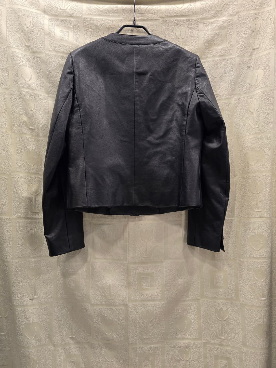 헬렌카렌 HELLEN KAREN 블랙 가죽 노카라 자켓 55 상품이미지4