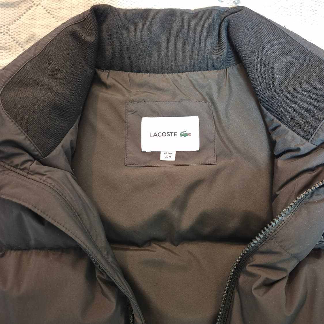 라코스테 블랙 패딩 조끼 상품이미지4