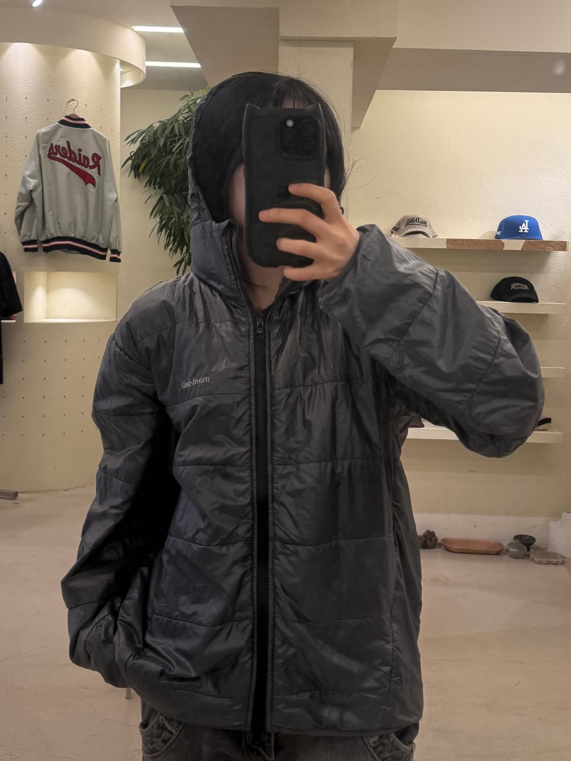 몽벨 일판 오리지날 구스 다운 경량 후드 패딩 U21 상품이미지2