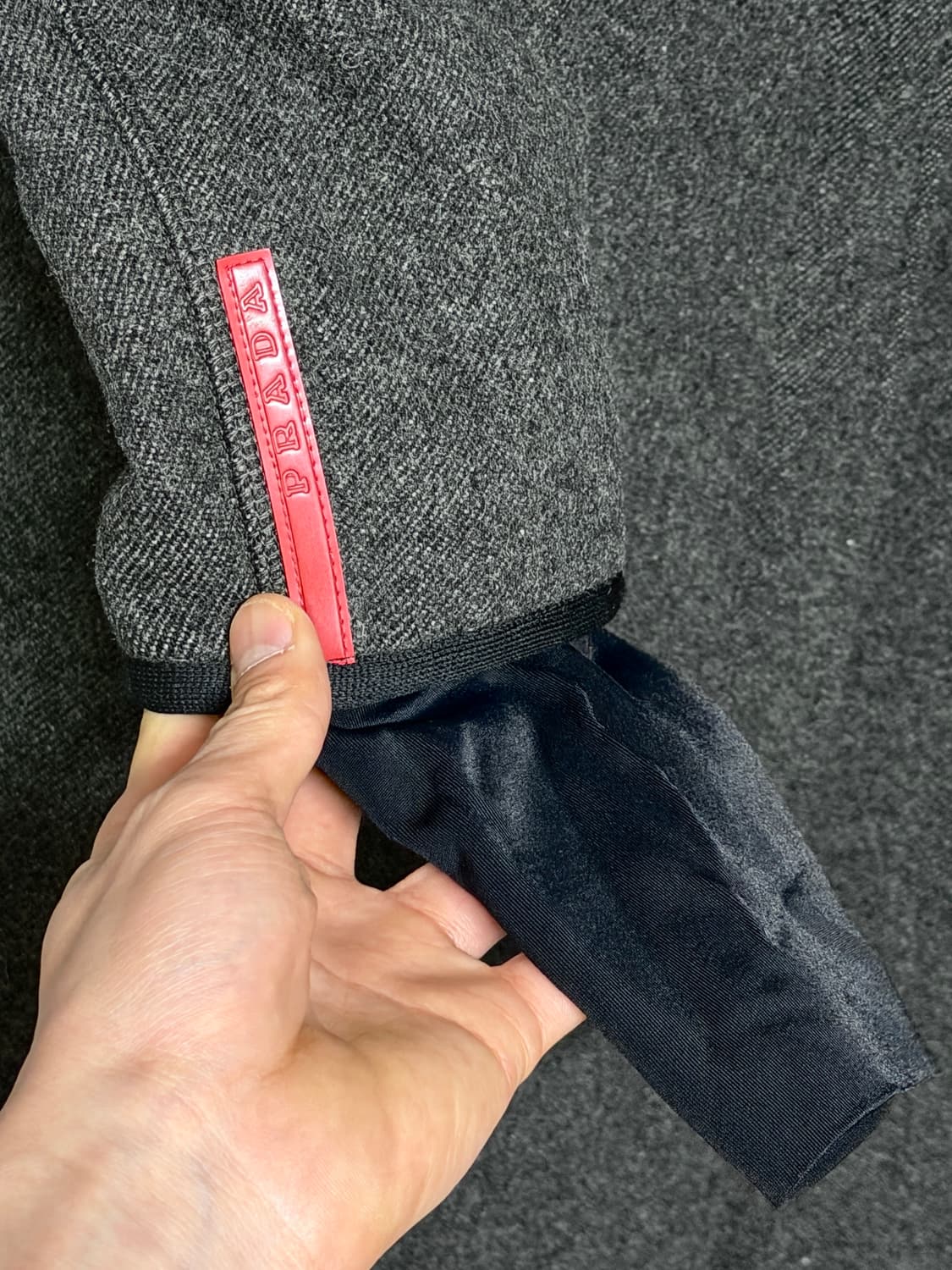 프라다 스포츠 울 코트 상품이미지3