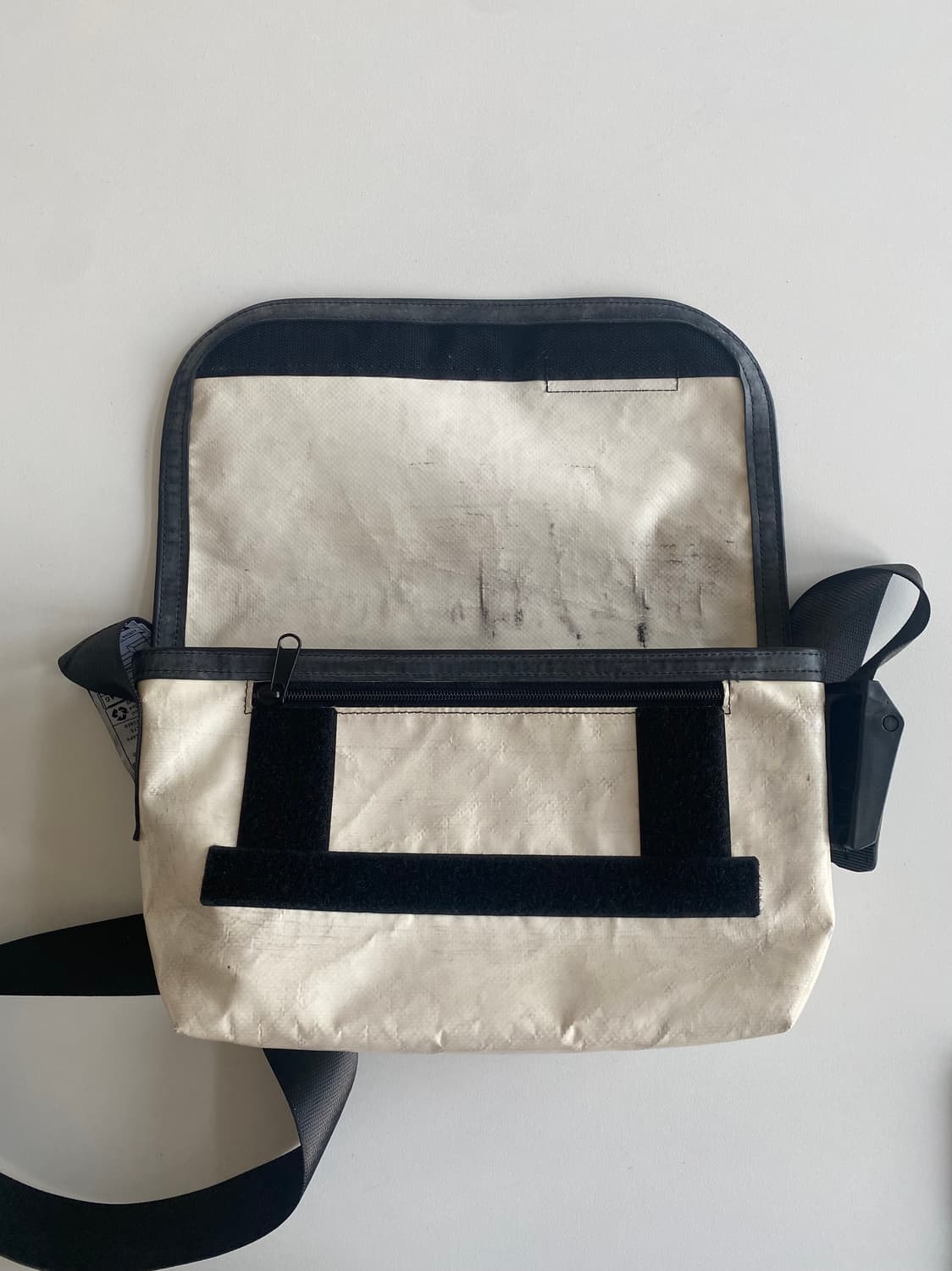 프라이탁 하파오 하와이파이브오 화이트 상품이미지3