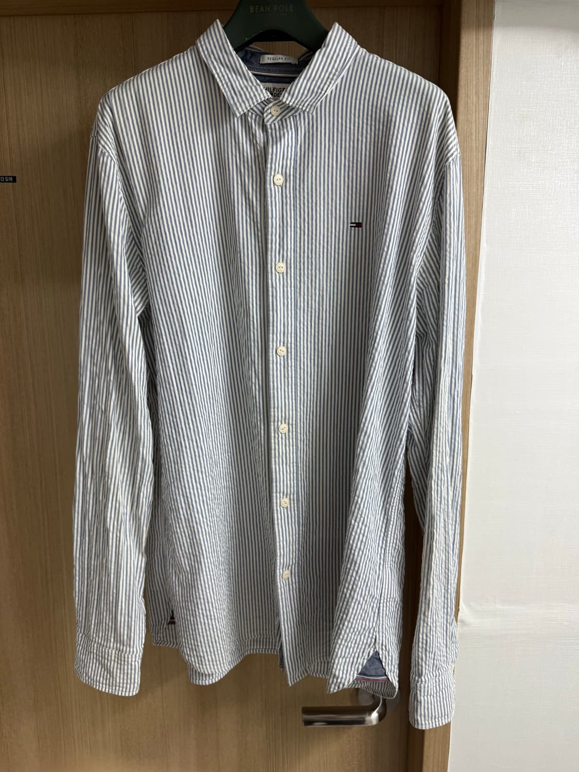 [XL] 타미힐피거 레귤러핏 스트라이프 시어서커 셔츠 블루 상품이미지2