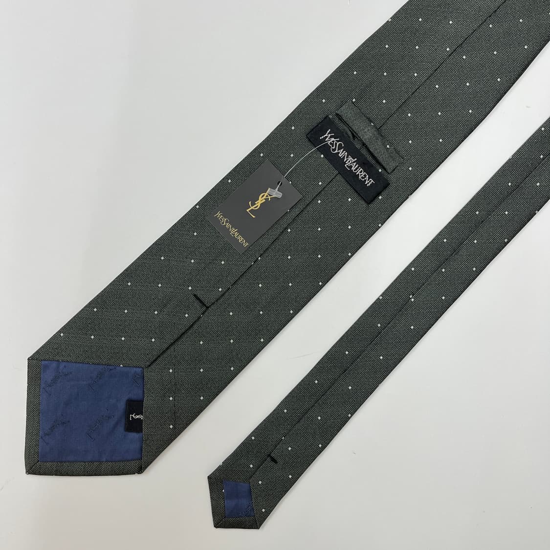 정품 명품 입생로랑 넥타이 9.5cm 카키 컬러 도트 상품이미지4