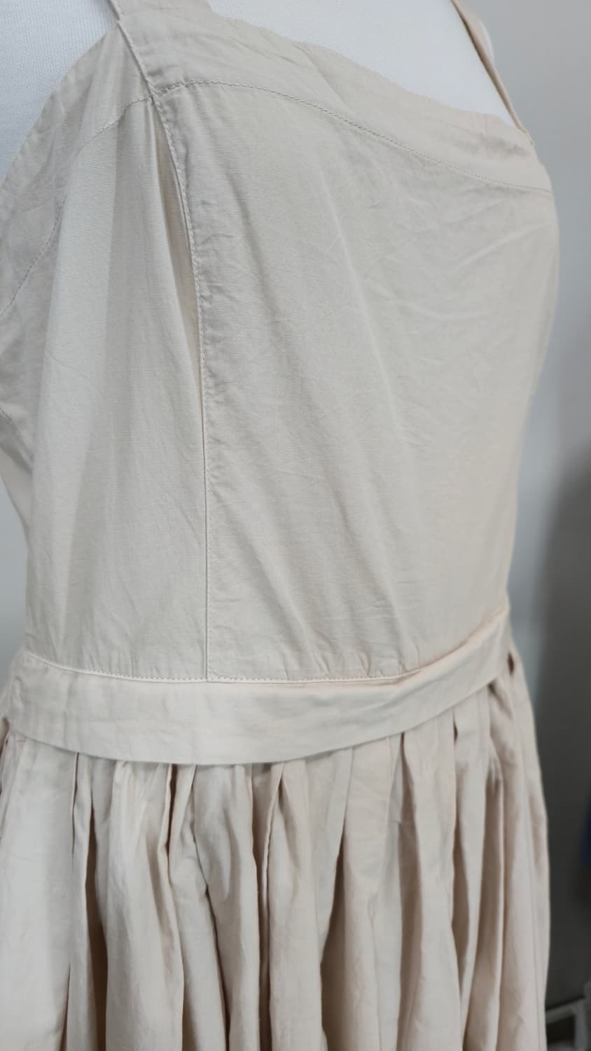 베네통 핀턱 롱 원피스 M 라이트 베이지 나시 뷔스티에 플레어 상품이미지5