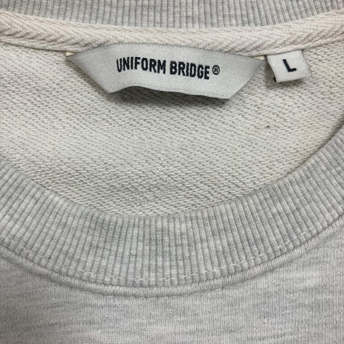 유니폼 브릿지 1960 로고 그레이 맨투맨 상품이미지3