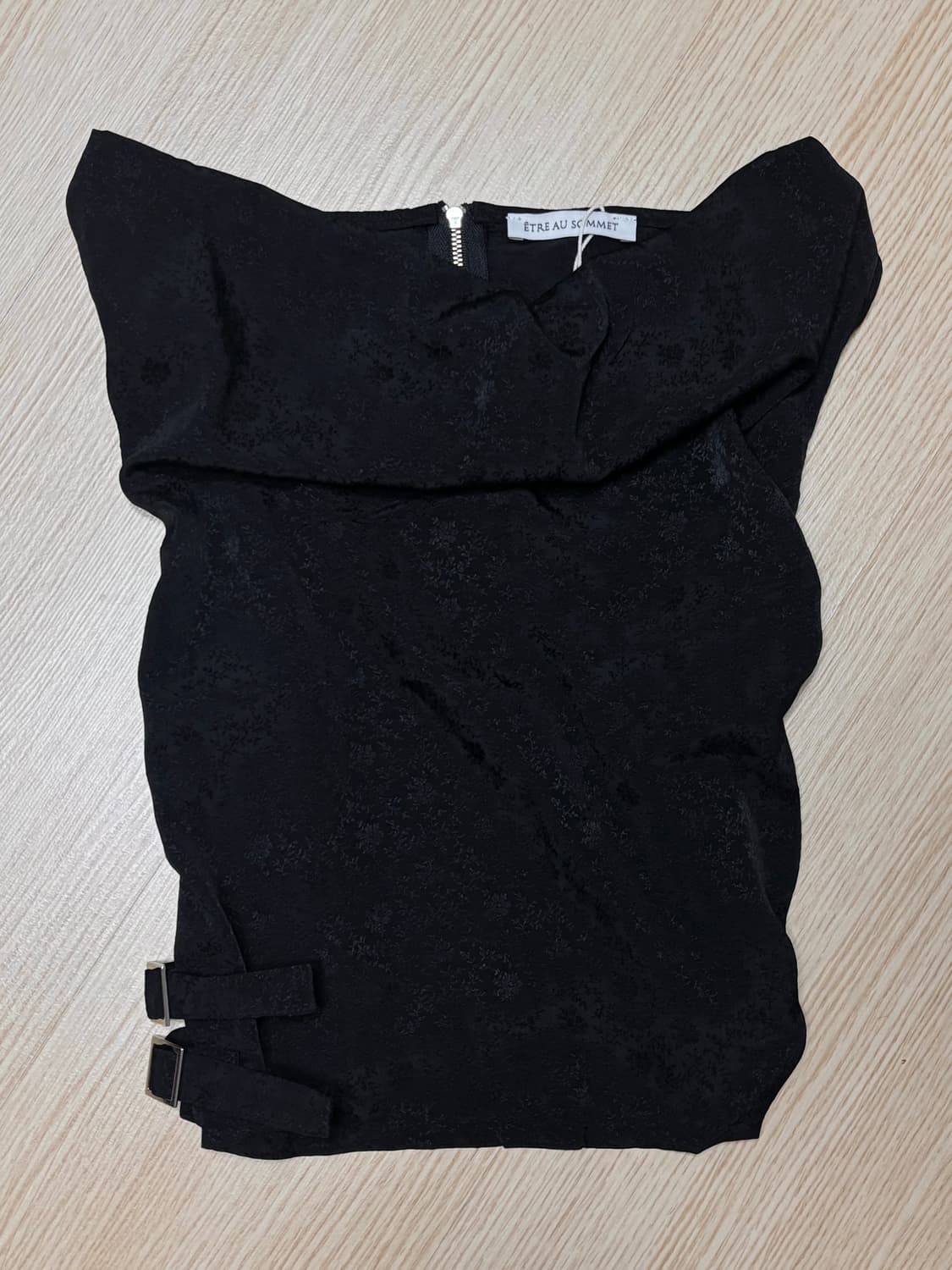 에트오소메 Draped Belt Satin Tank Top (Black) 상품이미지2