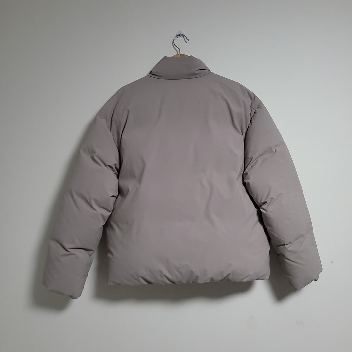 (M) 무신사 스텐다드 숏패딩 점퍼 더스티 베이지 상품이미지5