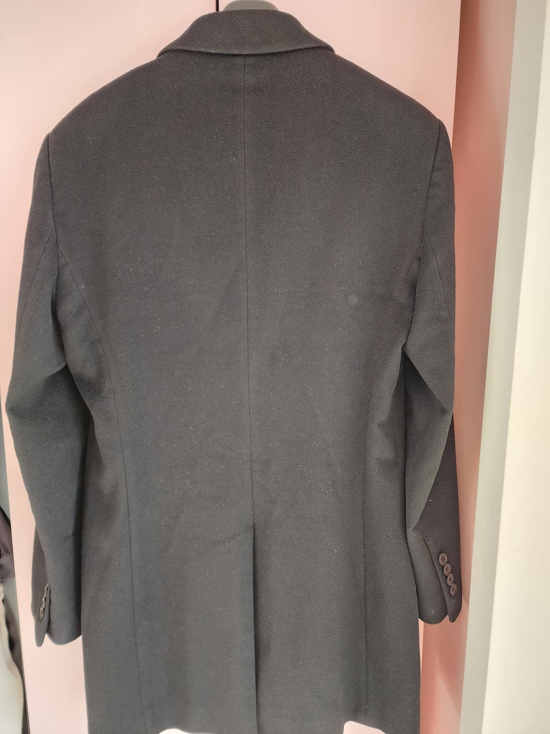 한섬 DKNY 울70% 캐시미어30% 블랙 코트 팜. S(95~100) 상품이미지2