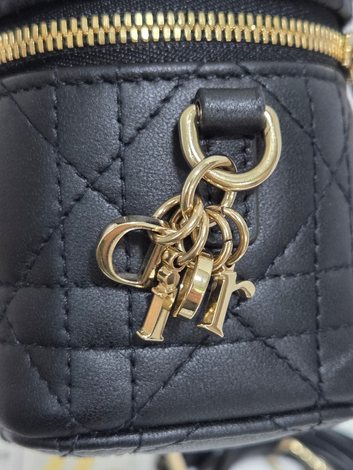 [새상품급] 디올 레이디 디올 까나쥬 미니 베니티 백 상품이미지5