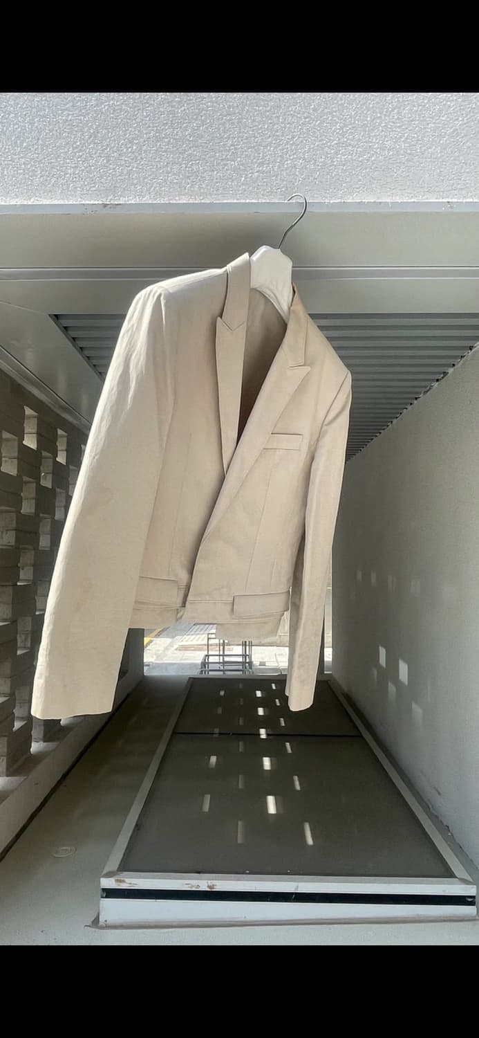 [WOOYOUNGMI] Asymmetric Hem Cropped Tail 상품이미지2