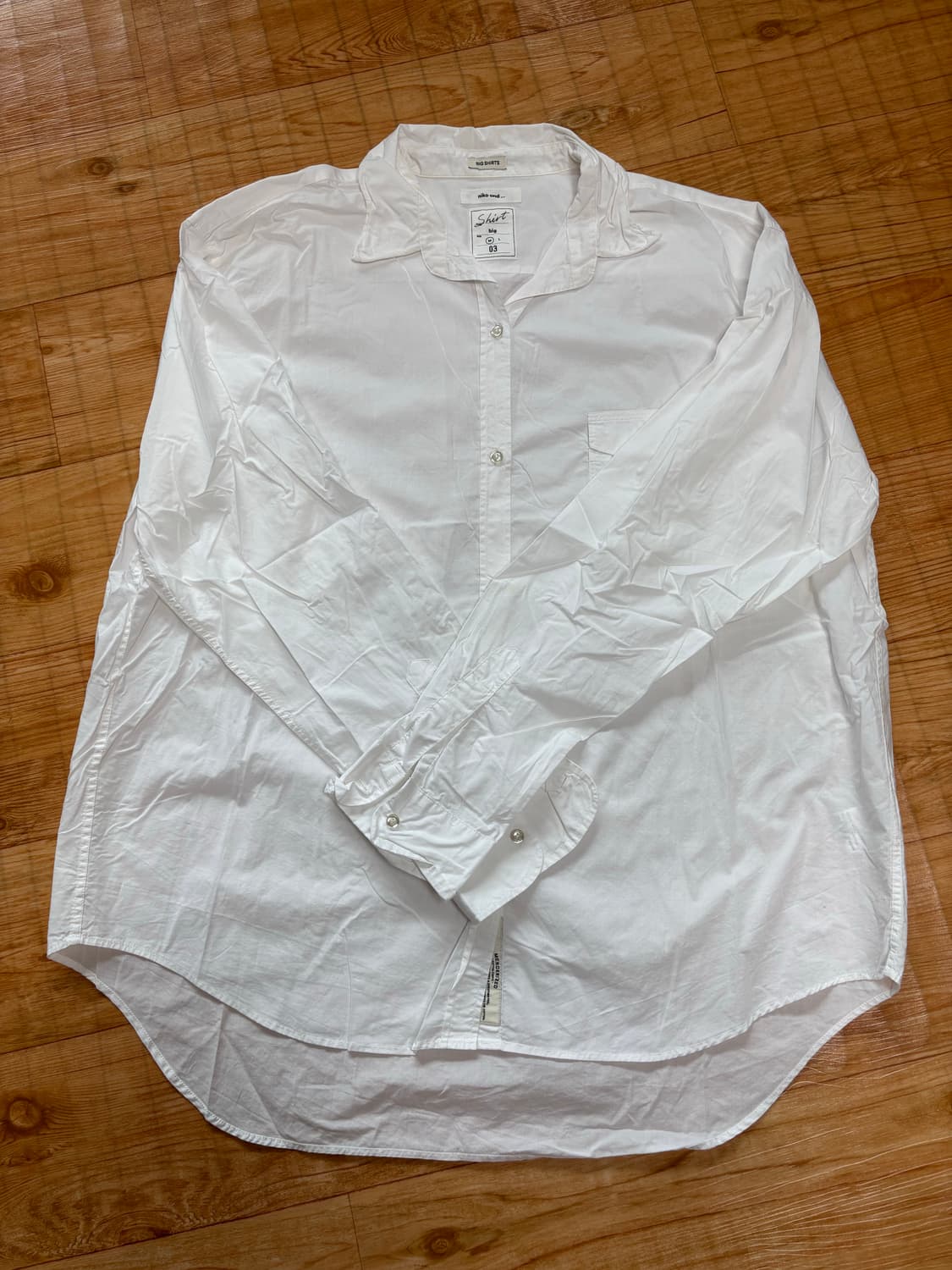 니코앤드 빅셔츠 M사이즈 팝니다. 상품이미지1